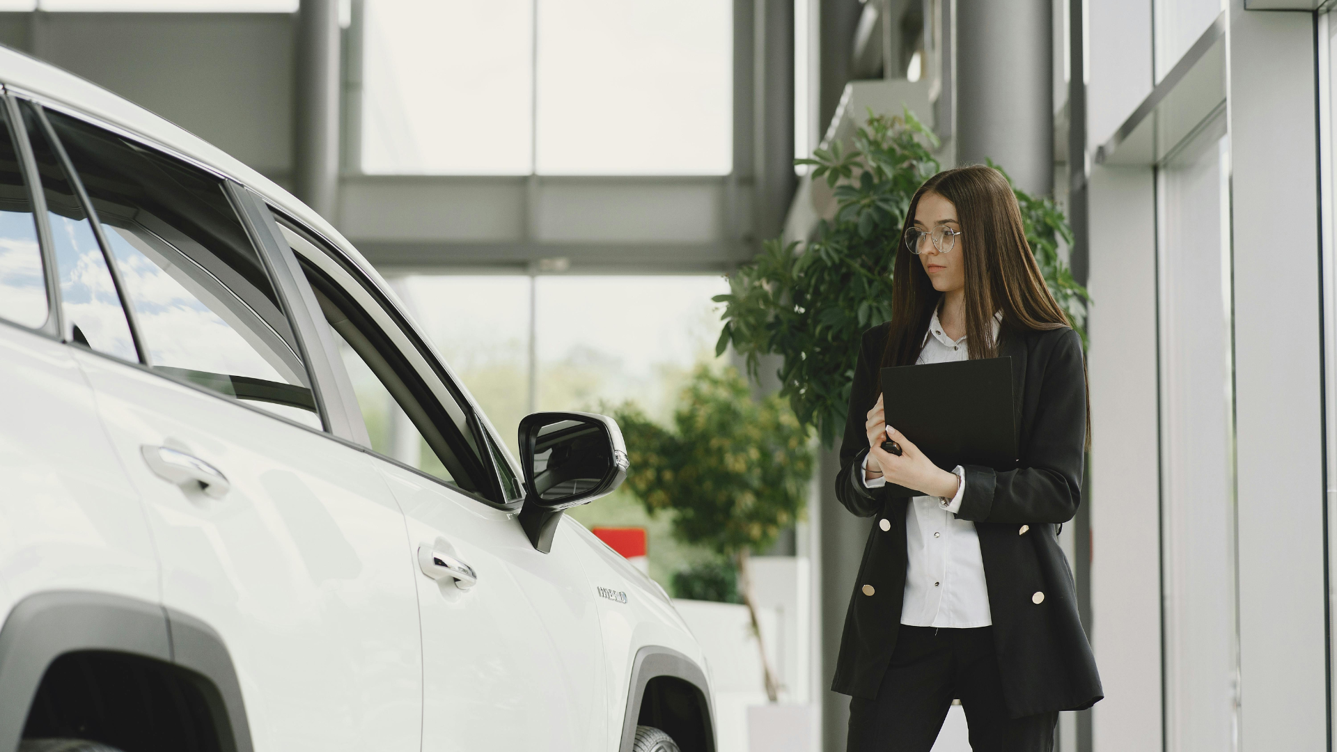 How to Turn Average Employees into Revenue-Driving Assets