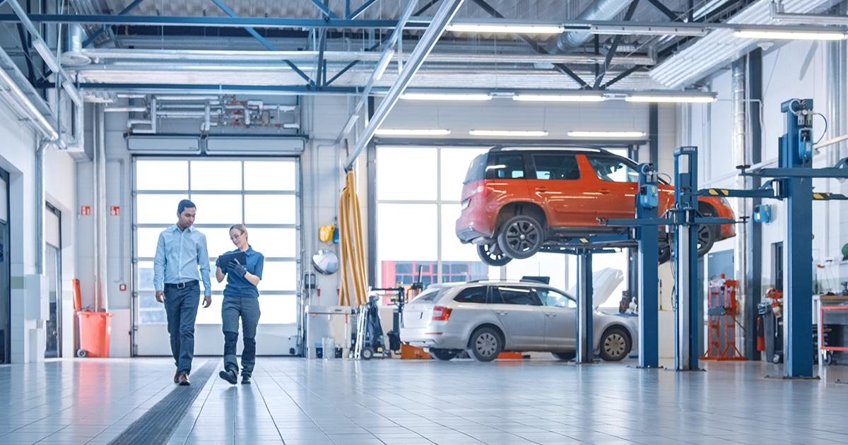 Why Great Service Managers Never Coach by Surprise